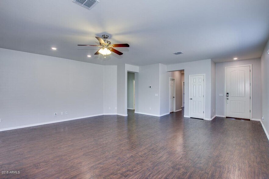 Building Photo - 4865 S Twinleaf Dr