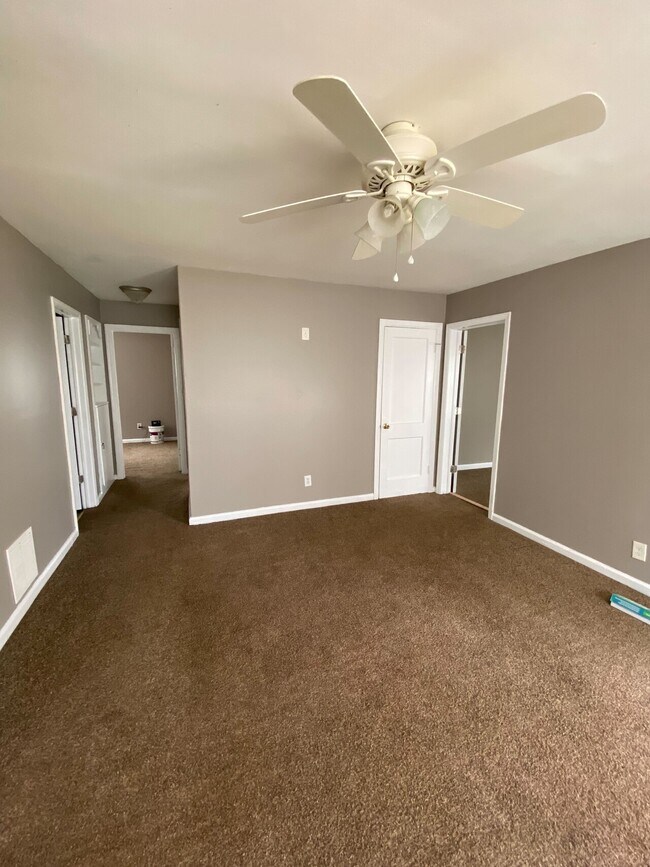 21432145 Admiral 2143 Admiral Dr Indianapolis IN 46219 Apartment