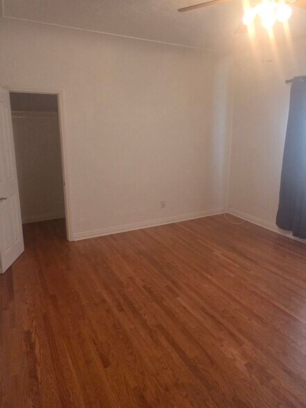 Building Photo - 1330 S Ridgeley Dr