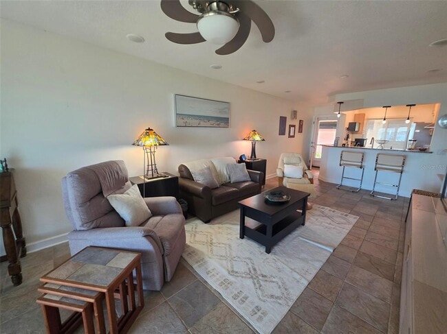 Building Photo - 6295 Bahia Del Mar Cir