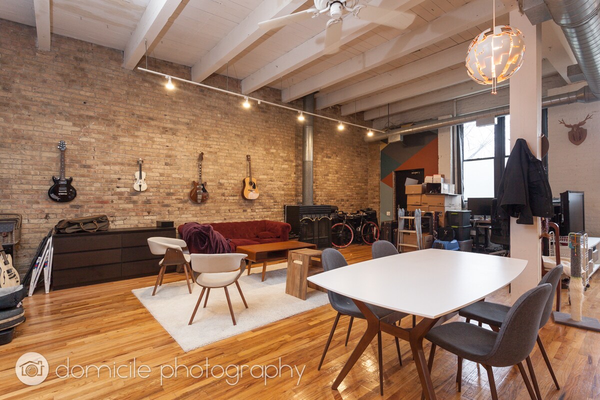 Building Photo - 3312 N Ravenswood Ave