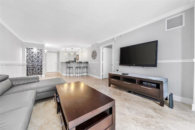 Building Photo - 6917 Collins Ave
