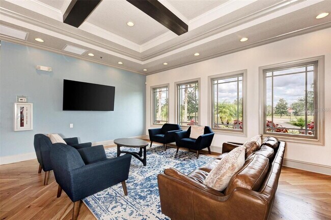 Building Photo - Gorgeous townhome! Community pool! fitness center!