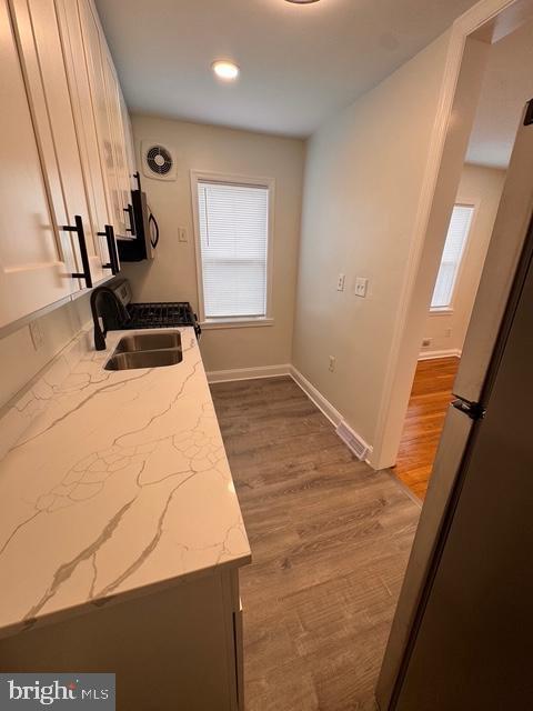 Building Photo - 1090 Cameron Rd