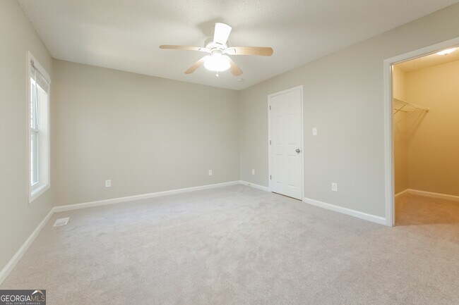Building Photo - 8071 Creekstone Way