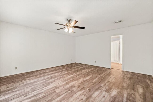 Building Photo - 29 W Torch Pine Cir