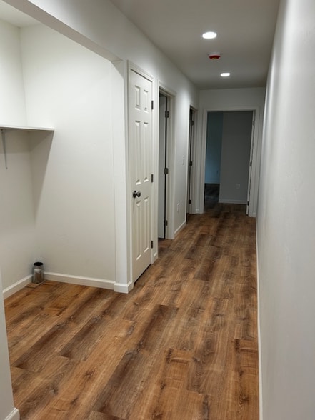 Building Photo - 376 Harriet St