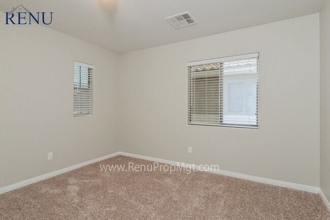Building Photo - Fall Special: 1/2 off your first month! Av...