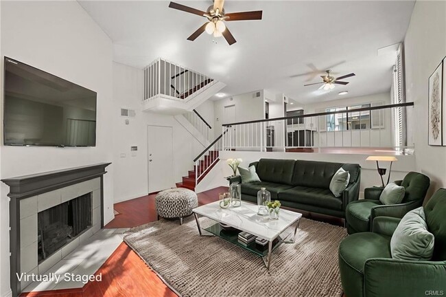 Primary Photo - 9000 Vanalden Ave