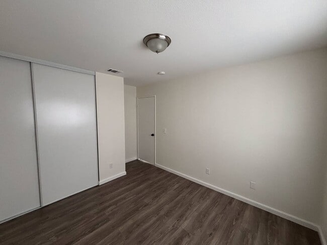 Building Photo - 12790 Lambeth St