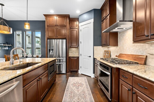 Building Photo - 4616 Avery Way
