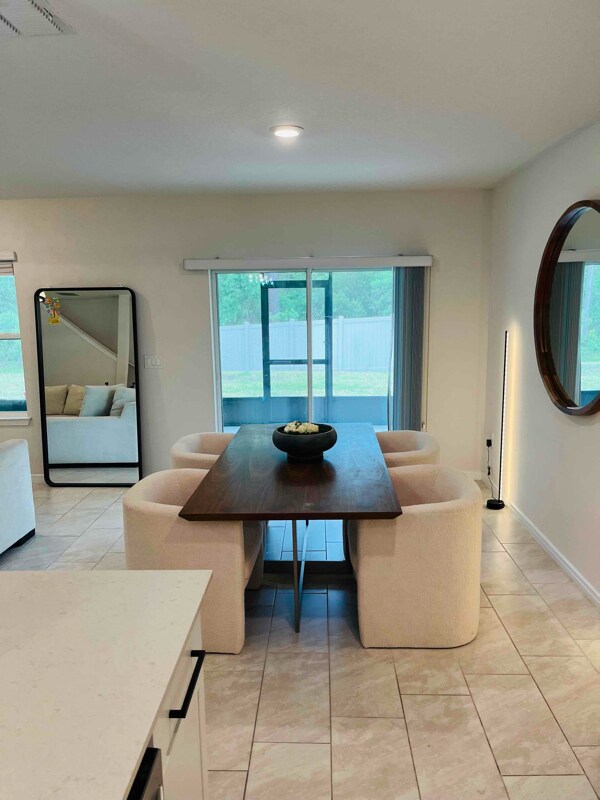 Building Photo - 30572 Thunderbird Dr