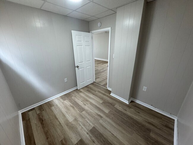 Building Photo - 1030 19th St