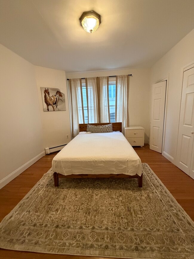 Building Photo - 184 Green St