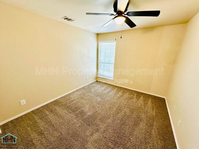 Building Photo - 8914 Roaring Spg