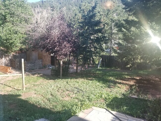 Building Photo - 3107 Riverside Dr