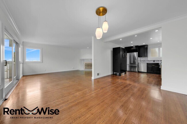Building Photo - 142 Lower Terrace