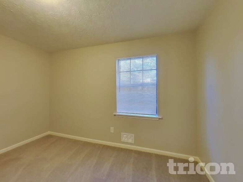 Building Photo - 3510 Cove Terrace