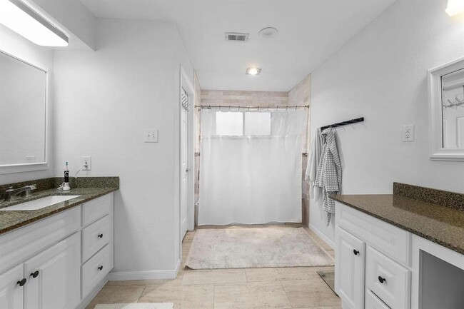 Building Photo - 8303 Red Willow Dr