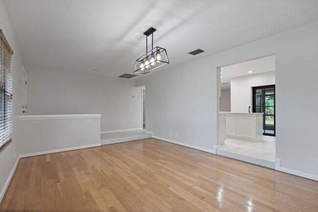 Building Photo - 19075 Talon Way