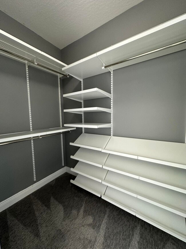 Building Photo - 4010 Caparosa Cir