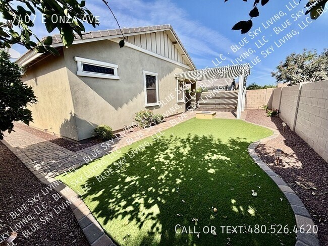 Building Photo - 7407 E Onza Ave