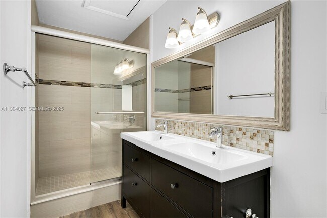 Building Photo - 7575 SW 134th St