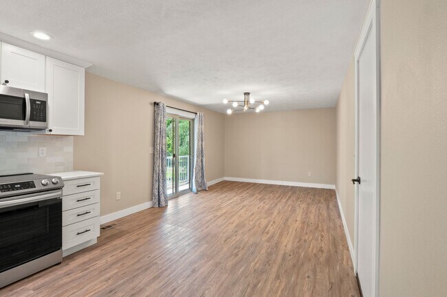 Building Photo - 4 Bed 3 Bath Home in Cul-de-sac with Massive 18X40 insulated shop