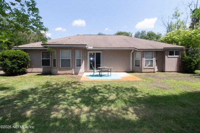 Building Photo - 236 Clover Ct