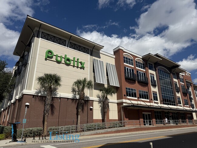 Building Photo - 402 S Armenia Ave