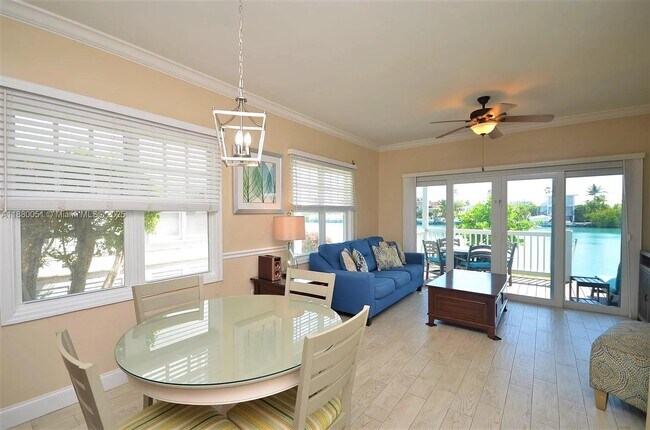 Building Photo - 7046 Harbor Village Dr