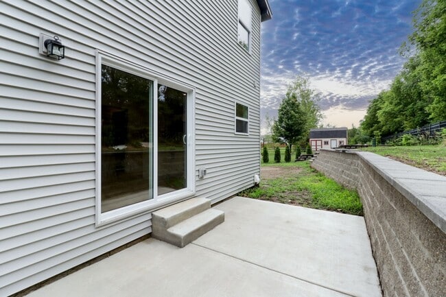 Building Photo - New Construction 3 Bedroom Home!