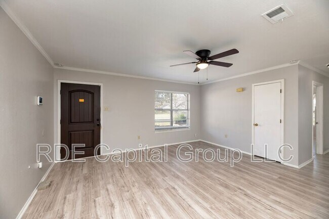 Building Photo - 1407 Franklin St