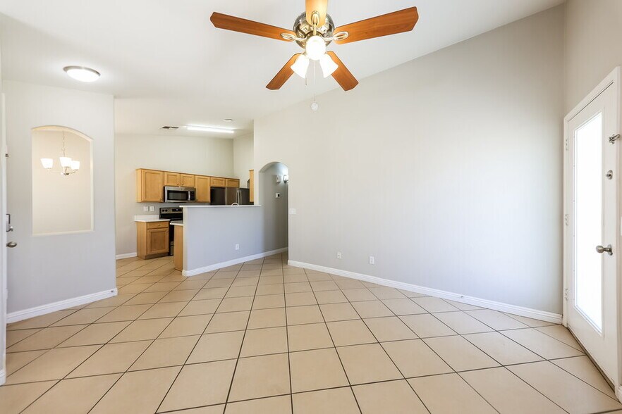 Building Photo - 3556 S Adelle