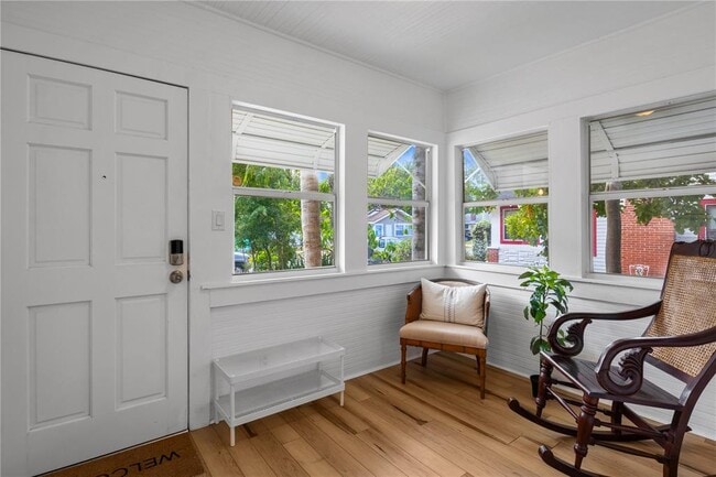 Building Photo - 918 16th St W