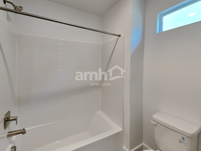 Building Photo - 4840 Blushing Star St