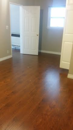 Building Photo - 3915 Crest Dr