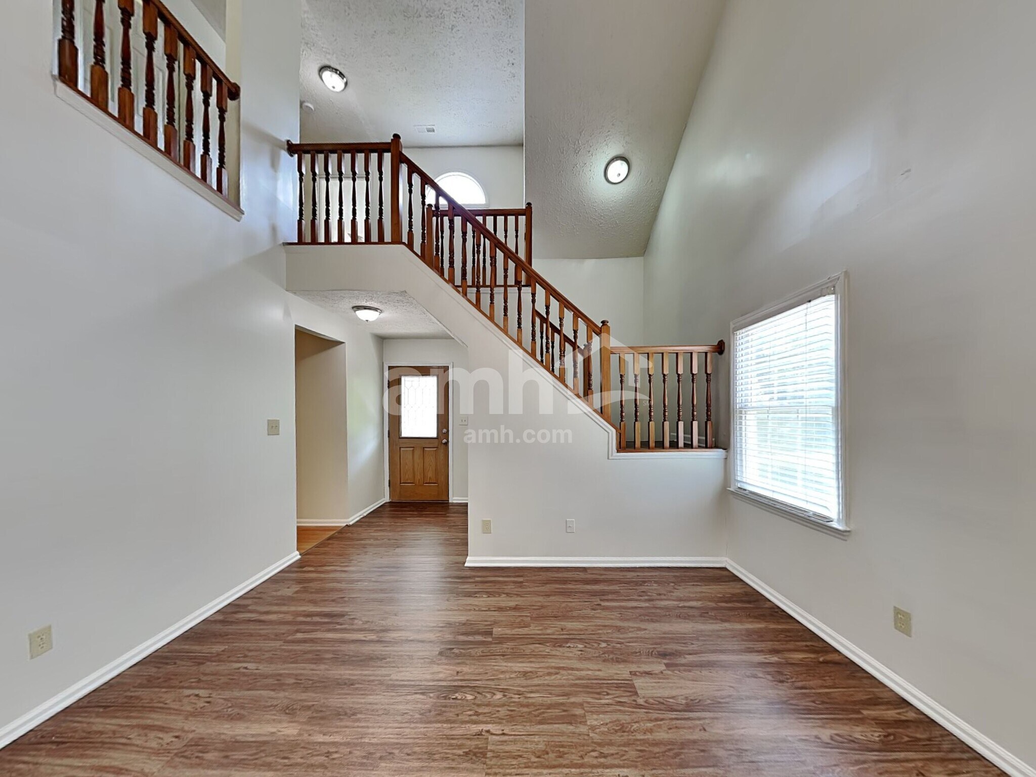 Building Photo - 210 Wood Valley Ct