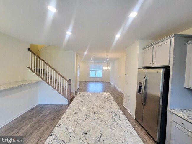 Building Photo - 1842 Boulder Dr