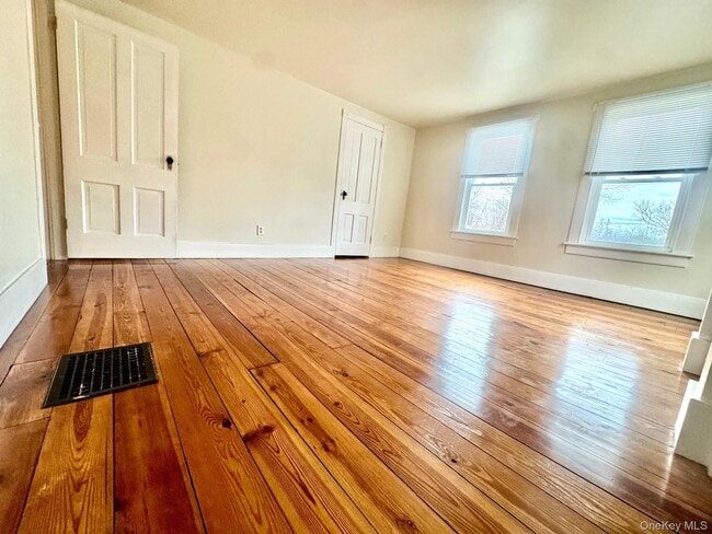 Building Photo - 82 State St