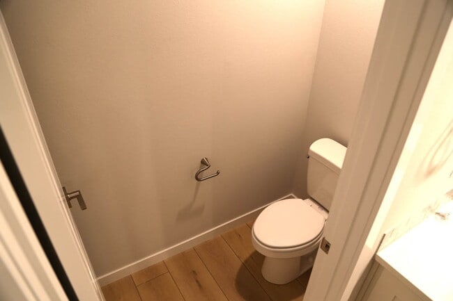 Building Photo - New 3 bed 2.5 Bath Townhome Ready for You!