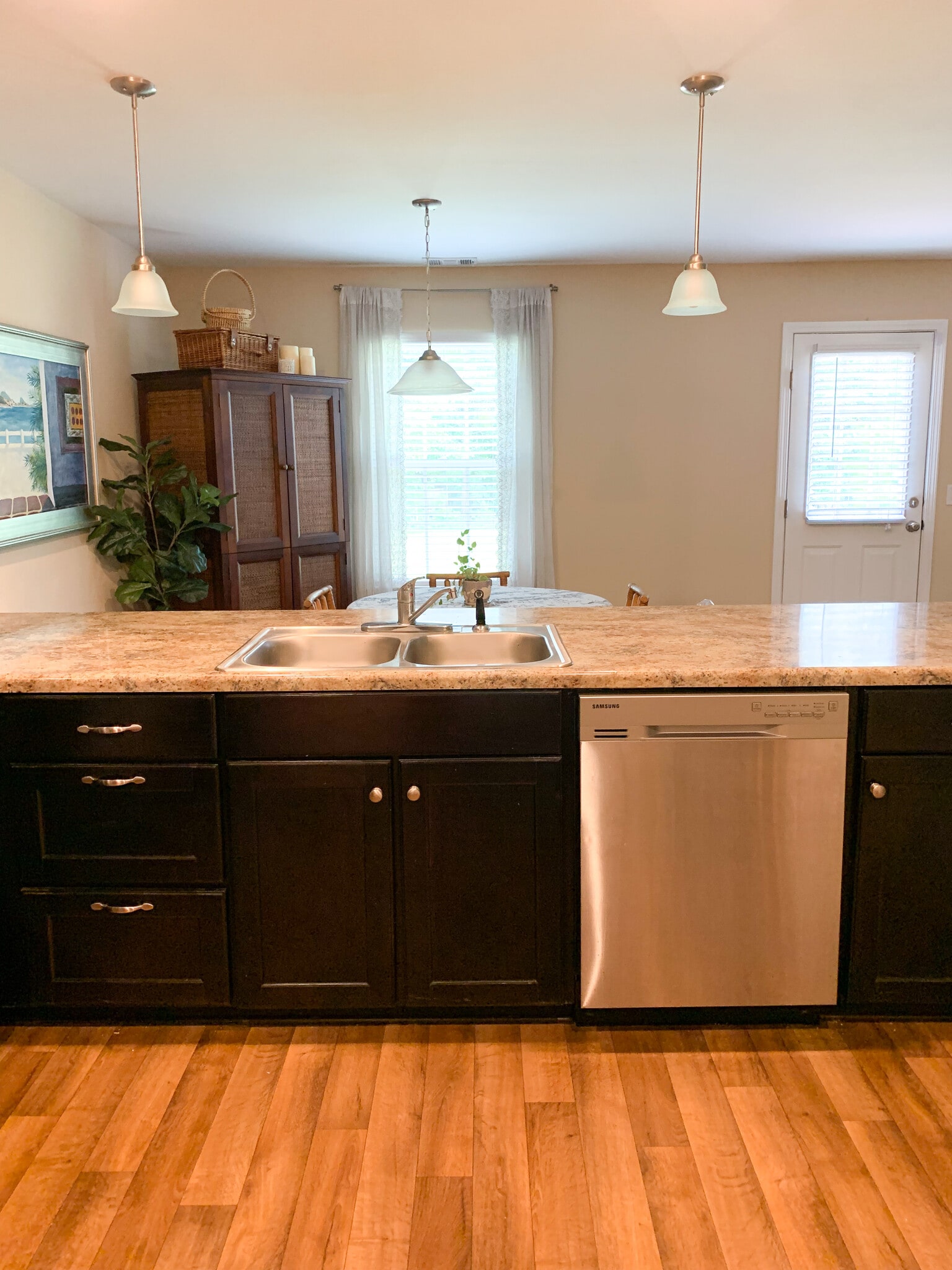 KITCHEN 2 - 110 Ristona Dr