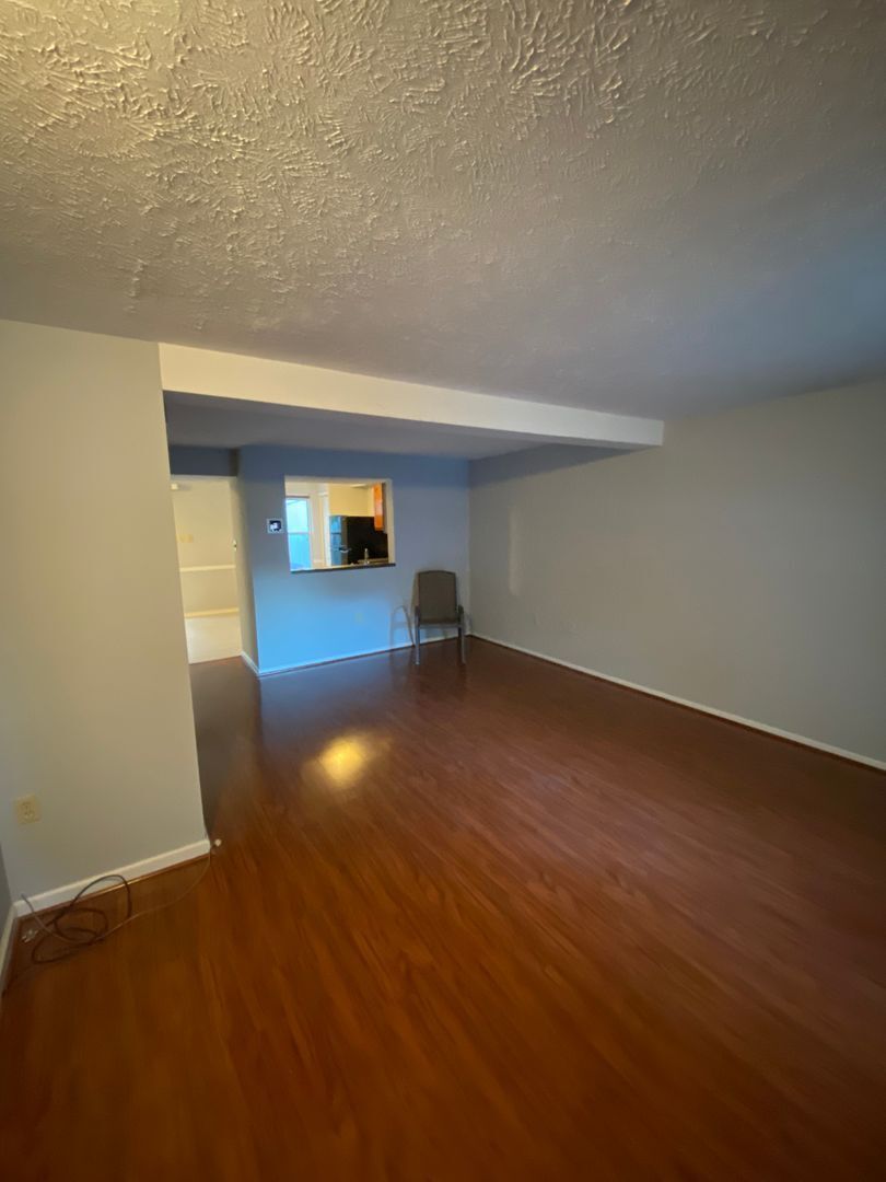 Building Photo - 1743 Robins Nest Ct
