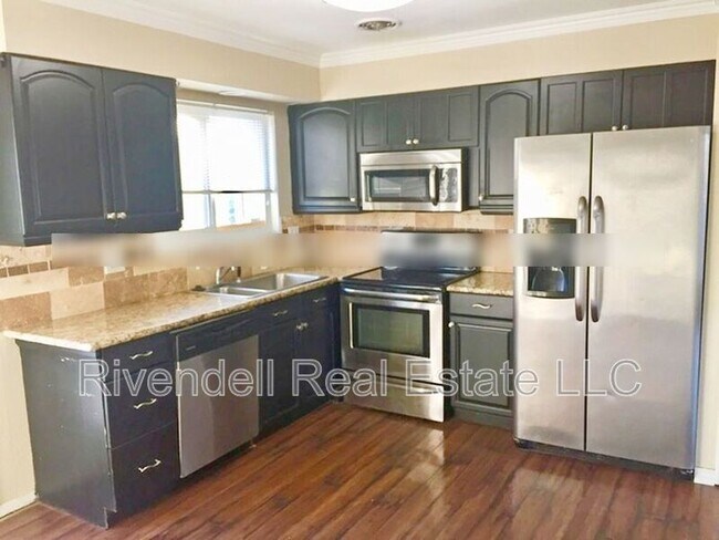 Building Photo - 2295 S Norfolk St