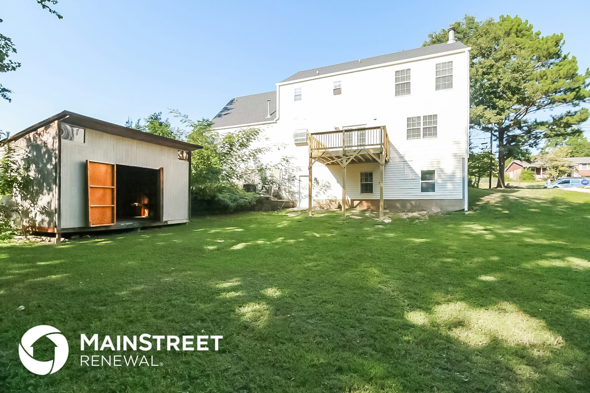 Building Photo - 2190 Surrey Trail