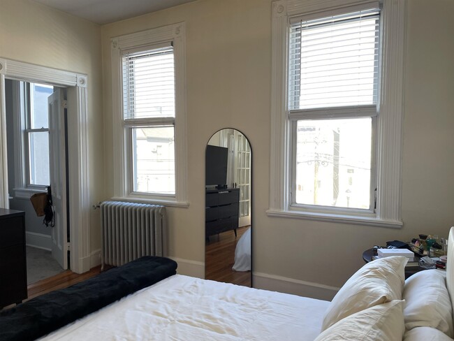 Building Photo - 317 22nd St