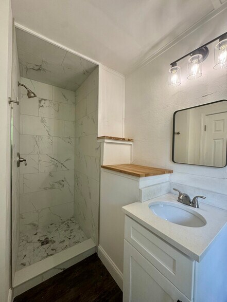 Building Photo - 16 Spaulding St