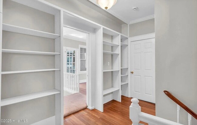 Building Photo - 3 Bed 3 Bath Historic Home