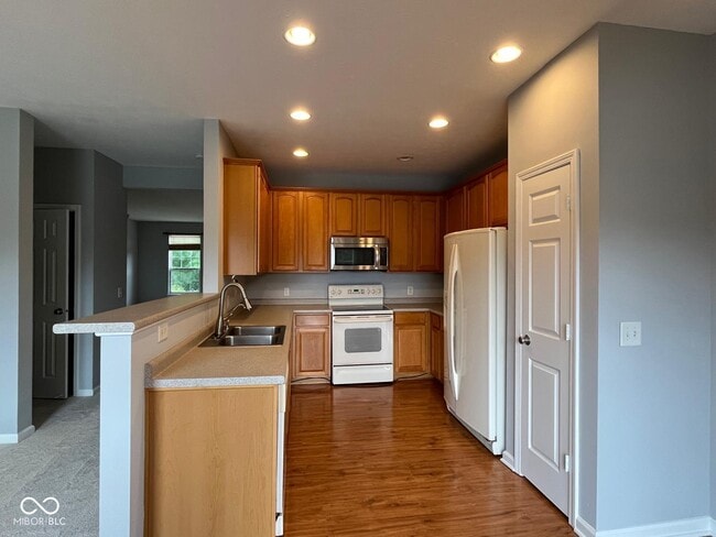 Building Photo - 12028 Esty Way