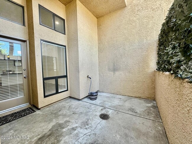 Building Photo - 7620 E Callisto Cir